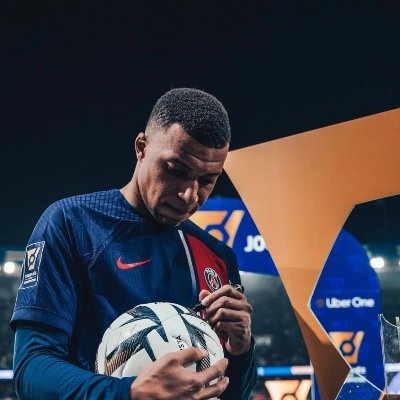 Gio Mbappé ❤️⚽️🔥
Le PSG c'est ma gueule ❤️💙
✌🏿😁