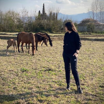 dinaabdolahi's profile picture. دانش‌آموخته‌ی حقوق دانشجوی مهندسی پزشکی