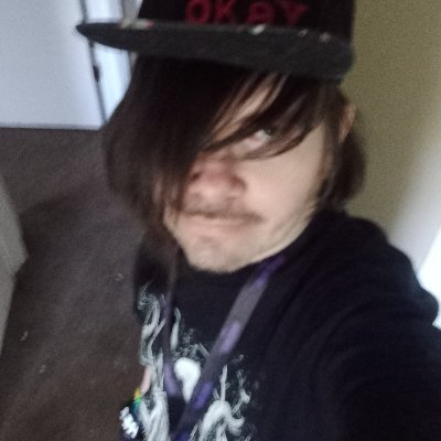 Chill, honest PS4 Emo/Yt Gaymer; My sweet badass bf is @steviexrocker I 🖤 him so much; https://t.co/RtBtLHwIdB