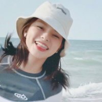 S 🦦(@mywhitelilly_) 's Twitter Profile Photo