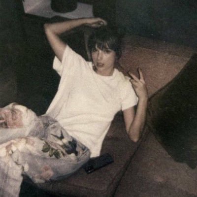 imnycb's profile picture. tay’s arms fan account 🇩🇴