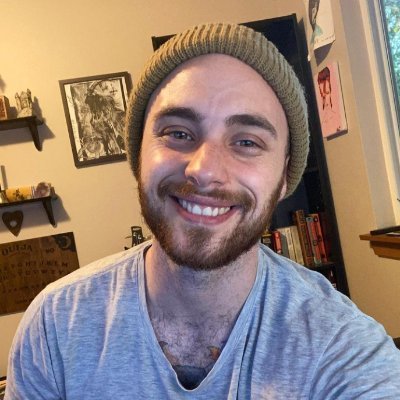 PNW-based trans author who enjoys writing fantasy and horror centering queer characters and experiences | he/him 🏳️‍⚧️