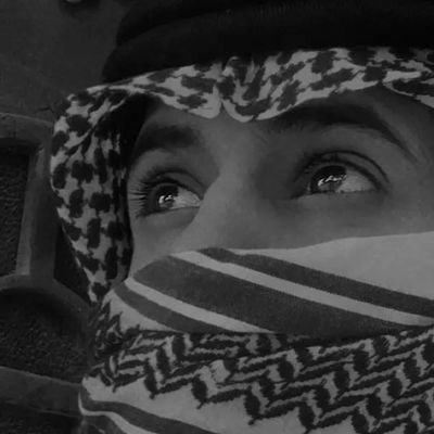 aldyry_bdalrhmn's profile picture. ليس الطريق لمن سَبَق، إنَّما الطريق لمن صَدَق.♥️

من بني صخر حمر النواظر