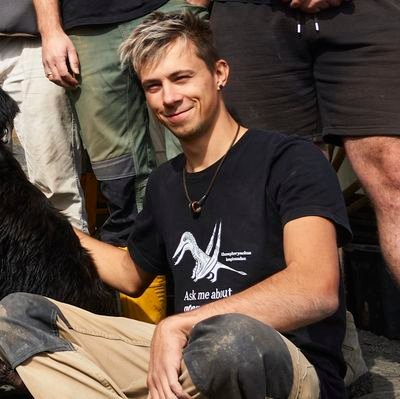 German paleontology master's student working on pterosaurs, vertebrate flight and theropods