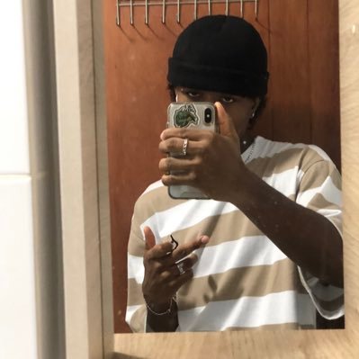 Duvanwioo's profile picture. 