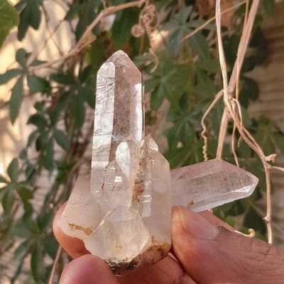 هاوي ومستكشف لل احجار الكريمه الخام 💎
محب لطبيعة 💎
والحمد لله رب العالمين 💎💎