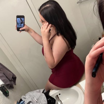 luvvliaa3's profile picture. 