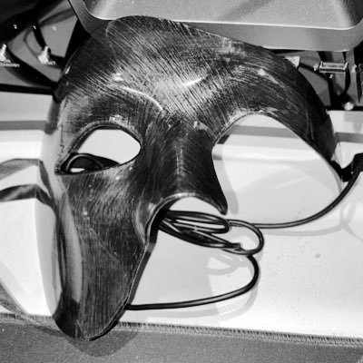 M_A_X__________'s profile picture. I honestly have never used twitter cuz I was born under a rock!