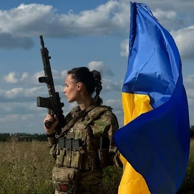 I'm cool and gentle feel free to DM  pray 🙏 for Ukraine 🇺🇦 for peace and freedom a community medic soldier 🪖 in the frontal of Ukraine 🇺🇦