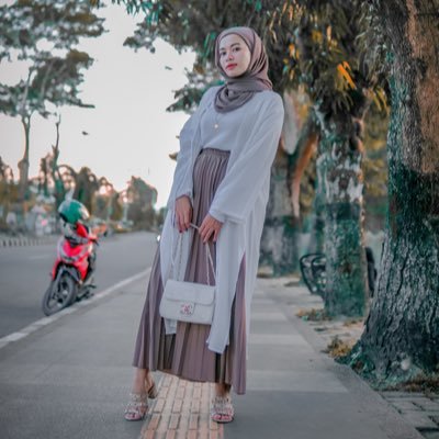 بِسْمِ اللَّهِ الرَّحْمَنِ الرَّحِيمِ