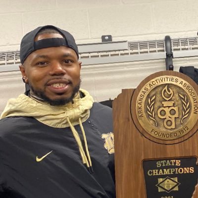 God fearing Husband and Father! 📚 Educator 🏈 Recruiting Coord. / 🏋🏾🏋️‍♂️S&C Coord./ DL Coach @senator_pride 🎩 2021 State Champion 🏆UCA Alumnus🐻