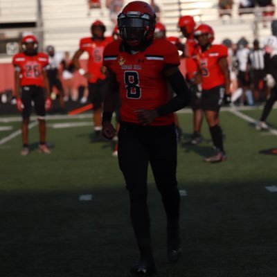 Class of 26. Wr Qb #7 Cedar hill highschool 5’10 3.5 GPA