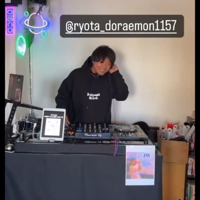 DJです。泉大津のDJ BAR OTOOTOにて、DJしています、遊びに来てください

なんばミルラリにてユースターンというイベントに出演してました。
ハシは現在、インスタメインです。
もしよければフォローしてください→

ID：ryota_doraemon1157