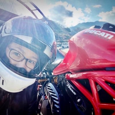 ツーリングが好きです❤︎あっちこっち走ってます(*´꒳`*) / Ducatimonster1200r→ BMW F750GSに乗り換えました🌟 / serow250 / スーパーカブc125 / RZ-25(yzfr25改)/ クロスカブ110(ja10) /お笑い好き/松竹芸能 📣ʕ•̫͡•ʕ♡