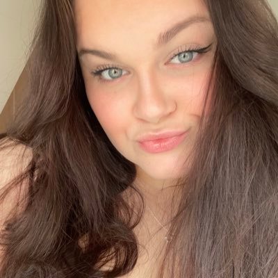 xdsannii's profile picture. I love Valorant, cats & @vuubit 🤍 dc: xdsanni