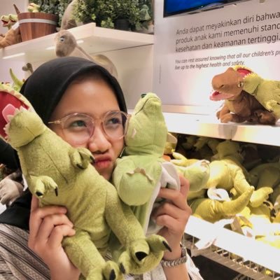Melalui twitter cuitan itu berbunyi