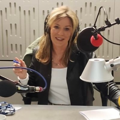 Bangs on about N Ireland. Presenter @bbcradio4Feedback Docs on Ireland https://t.co/vxEeoyWcV0 Ambassador https://t.co/u3k349QbYU