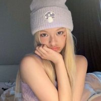 ꧁•⊹٭ ivy (chiquita's version) (@bby_baemon) 's Twitter Profile