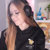 julia (@julov__) 's Twitter Profile