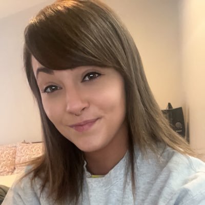 _ChelsSmith's profile picture. 50% child 50% old soul