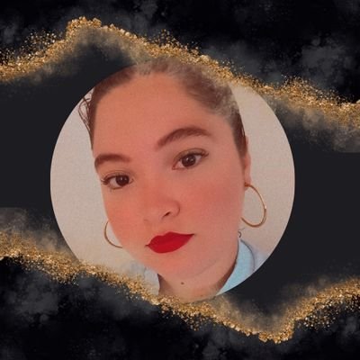 bella_literaria's profile picture. 