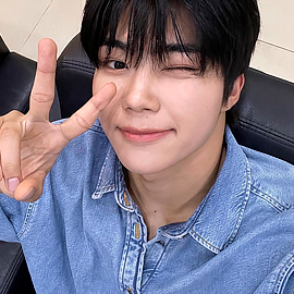 P05GN's profile picture. it's cuffin' season ; and now y'all got a reason to get a 𝗯𝗶𝗴 𝗯𝗼𝘆 — i'll keep you warm in the winter 𝓼now ·