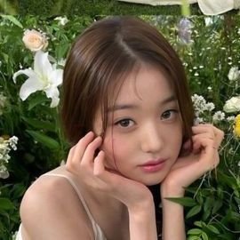 llami_11's profile picture. 