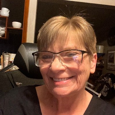 MachelleRo37677's profile picture. 