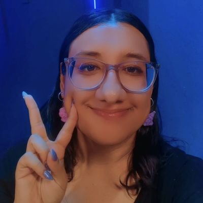 fangirl profesional 🌠
host de @desarmandopod