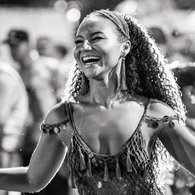 Rainha de Bateria da União de Maricá 👑 / Passista do Salgueiro 💃🏾