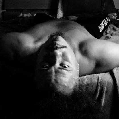 Rafoso89's profile picture. De 0 a 100 

Vem entrar aí 
só não repara na bagunça.