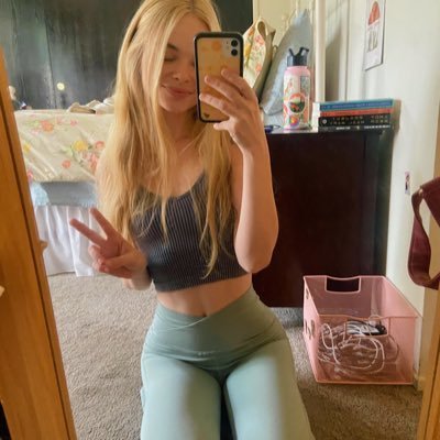 cammmyj's profile picture. 