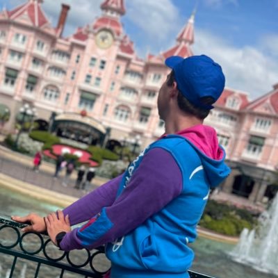 “When we dream together, the world shines brighter”💙💜 • UO Entertainment 🌎 • 🦉Volunteer @audubonCBOP 🦅 • fmr WDW Entertainment 🏰 • Views are my ✨own✨