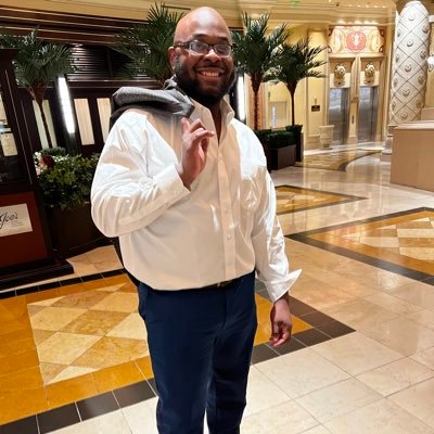 I'm a CHITOWN citizen on the mission for benjamins #teambullsnation#CUBSfanforever #apartofREALuniversity #AAMU ChiTown #westside 773 🛬🛬256 Intrapreneur