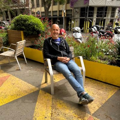 andresky122's profile picture. Urbanista, Arq. Profe universitario FADU / CAECE. Ciclista y Runner de ciudades. Urbanista en constante aprendizaje. IG arq.andresmaidana