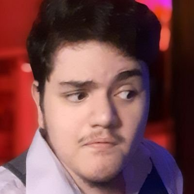 JoaoBroio's profile picture. Eu sou o João. E eu faço coisas com papelão e materiais recicláveis.

Faço encomendas para o ABC Paulista.