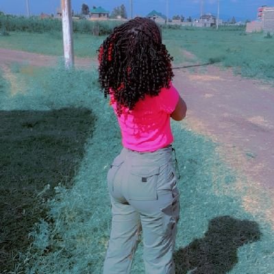 Quincrusher229's profile picture. Instagram:@crusherquin
TikTok:@quincrusher229 
TikTok back up: @quincrusher228
    #simplicity❤️.
     #goodvibes✨