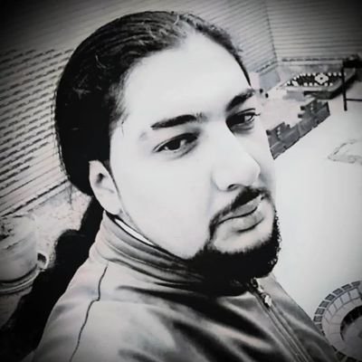 ۳۶ سال اهل از ایران اصفهان ، علاقه مند به هنر ، ادیت و تدوین
Sal from Isfahan Iran, interested in art, editing and professional editing