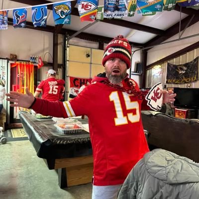 Born a Chiefs Fan! I have a beautiful Wife and two kids. I 🙏 God for all I have! #Chiefskingdom #USA always up for good people and good times! 🏈🎲Conservative