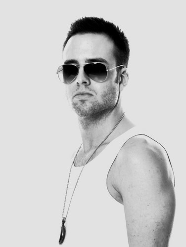 JoeHighness_'s profile picture. Singer, songwriter & drummer.
Currently working on his Solo album.