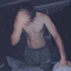 YoungLanded's profile picture. 