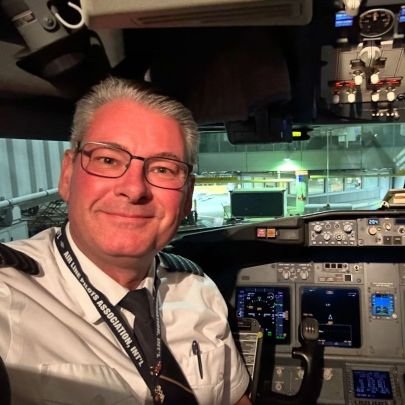 ✈️ SFO Based Alaska B737 Captain
🏠 Palm Springs
🇬🇧 DHC1 Chipmunk https://t.co/HJOj3beiAe