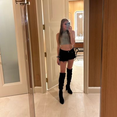 kiraalaureen's profile picture. 