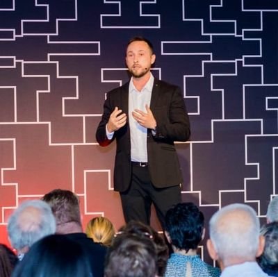 GeroldJ1's profile picture. CEO and co-founder of Auxanō 7 | We help businesses 𝗨𝗡𝗟𝗢𝗖𝗞 their 𝗚𝗥𝗢𝗪𝗧𝗛 and 𝗠𝗨𝗟𝗧𝗜𝗣𝗟𝗬 their 𝗣𝗥𝗢𝗙𝗜𝗧𝗦 through holistic Growth