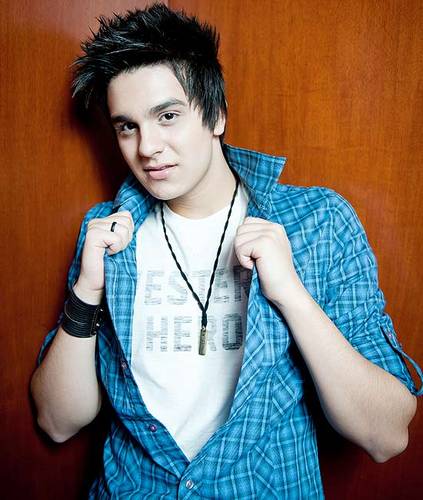 Fiz esse FC com muito orgulho,  dedicado ao meu ídolo  @luansantana :)♥