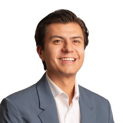 Candidato a la Presidencia Municipal de Toluca por Movimiento Ciudadano. 🍊 #NuevoComienzo 🌇