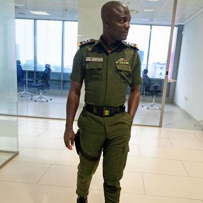 I like to dress fitted, look neat and behave well on uniform.

The Nigerian Police is your Friend.