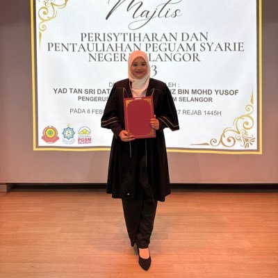 Peguam Syarie di Tetuan Nabilah Rahim & Associates. Boleh hubungi no : 0192424212 utk khidmat nasihat