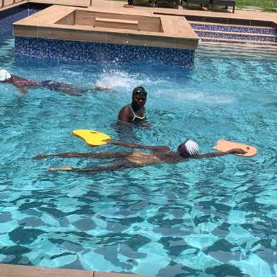 Free spirit 🌊|| Music👩🎤🎶||Sport🥊 gym comedy content creator Instagram @ice_the_swimmer