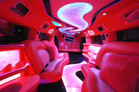 insanelimos's profile picture. Visit https://t.co/o5qhkaeroi for exotic limousine photos and information. Follow @extremejohn